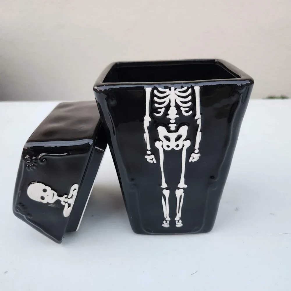 NEW Ceramic Coffin Jar Bathroom Decor Black Goth Skeleton Party Decorations Goth